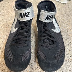 Nike wrestling shoes